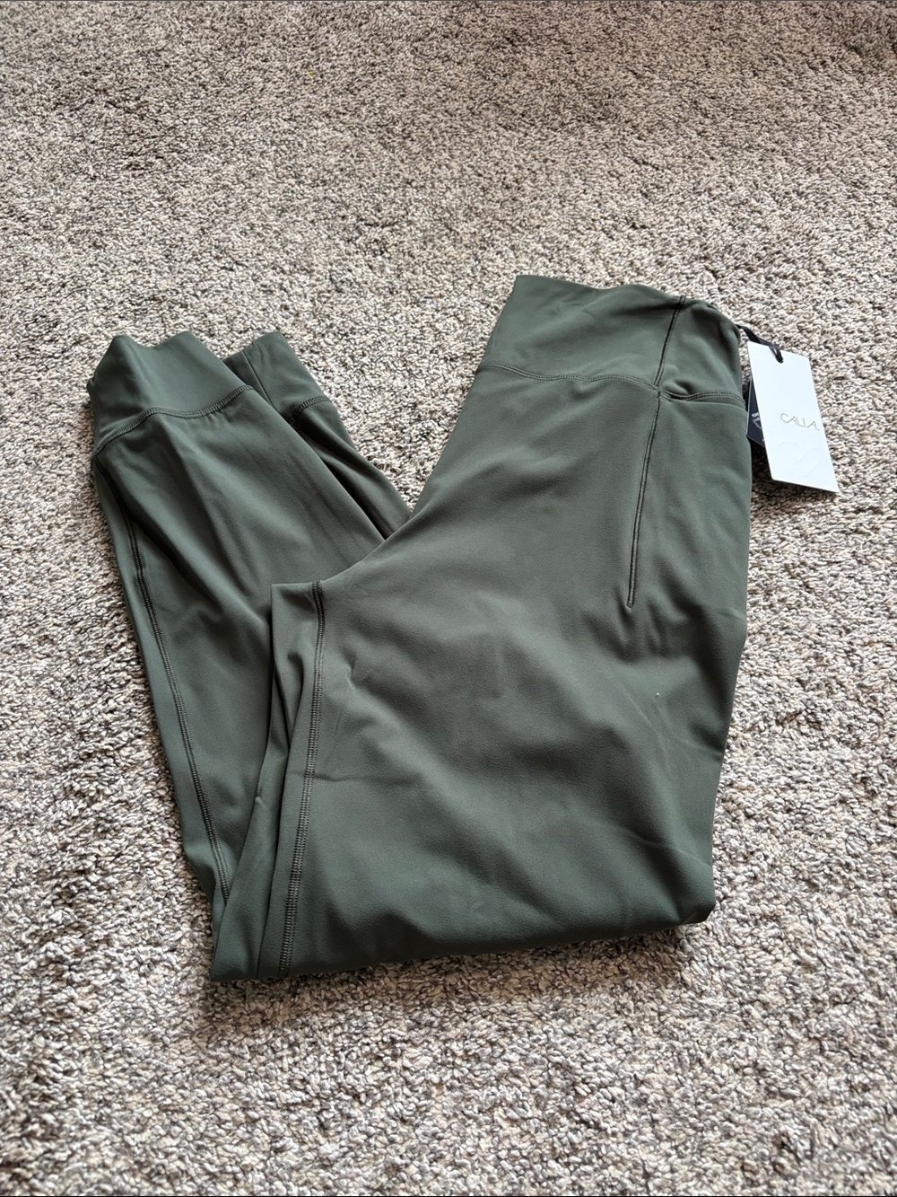 CALIA by Carrie Underwood Joggers size medium NWT
